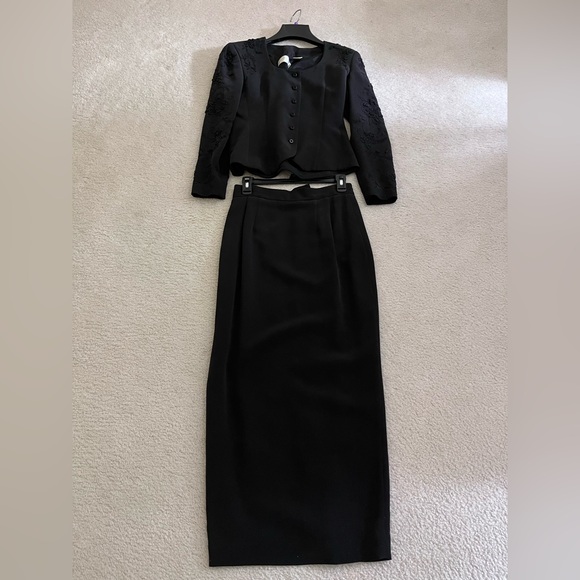 🖤 Vintage Dana Buchman | 100% Silk |Beaded Skirt Suit Set | Size 6 | - Picture 2 of 3